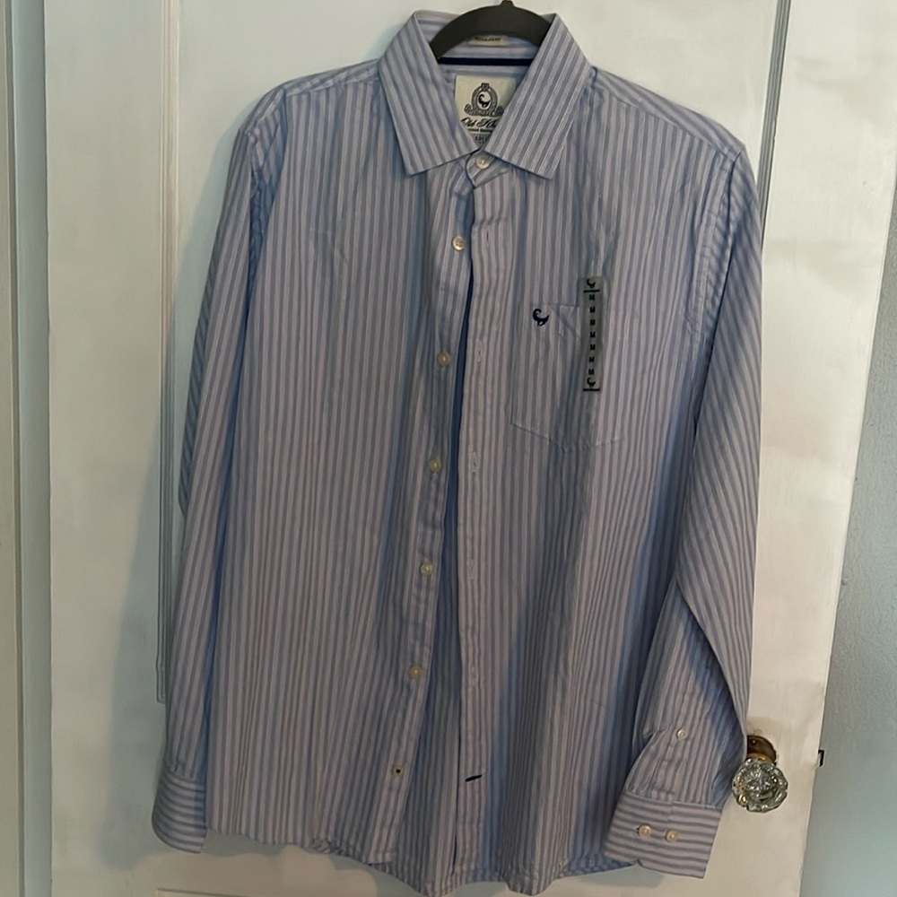 Old Khaki Brand Men’s Long-Sleeved Button Down shirt.